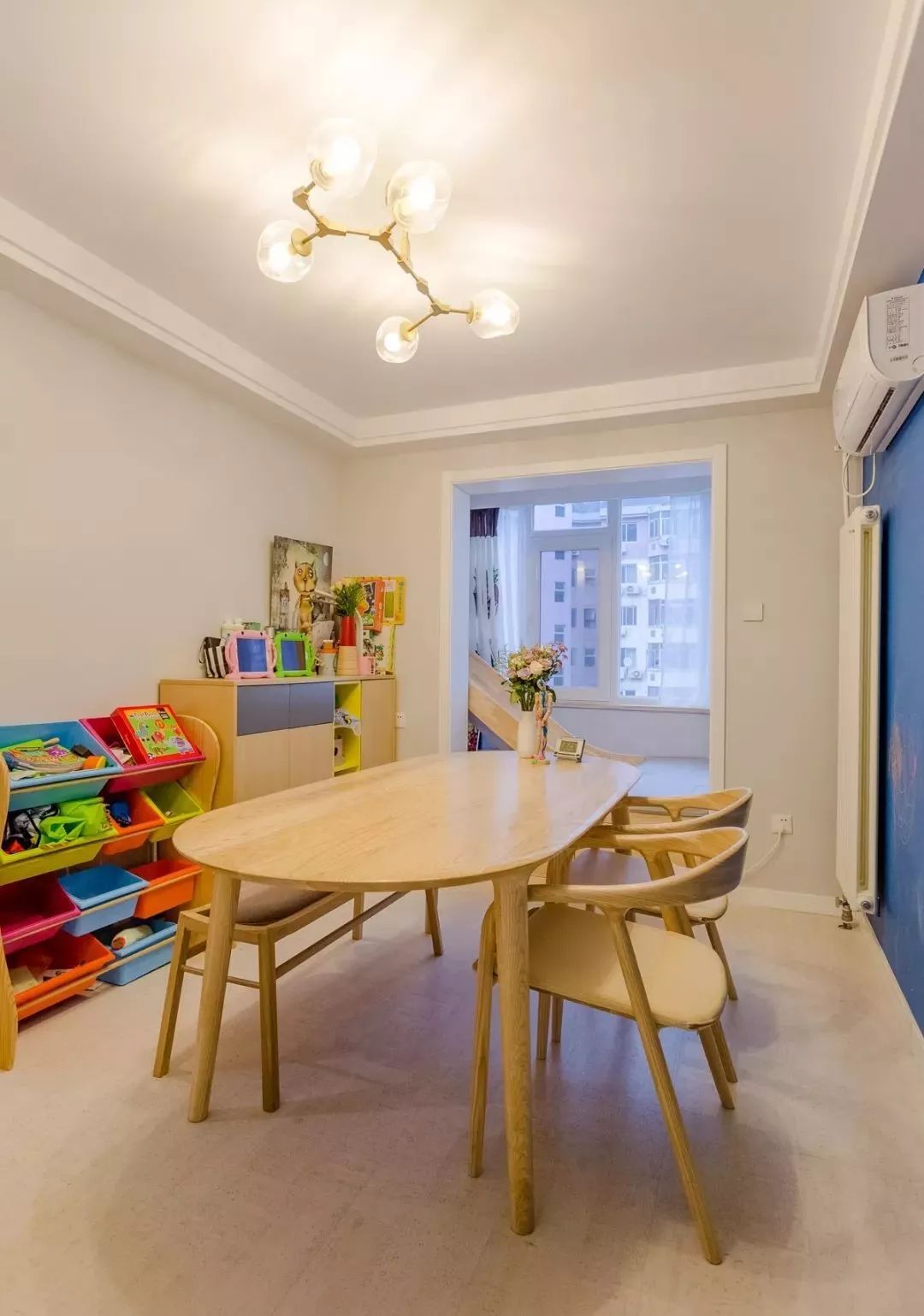 硅藻泥装修案例效果图片:童趣而又舒适的小复式活力之家-蓝天豚硅藻泥