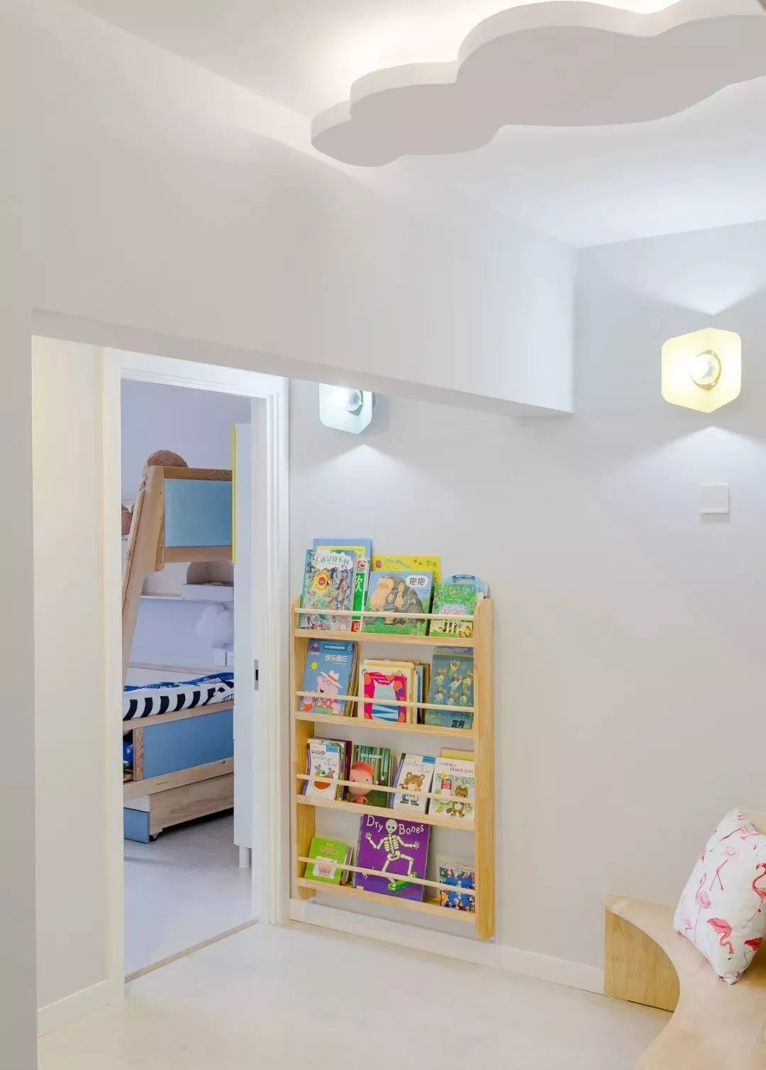 硅藻泥装修案例效果图片:童趣而又舒适的小复式活力之家